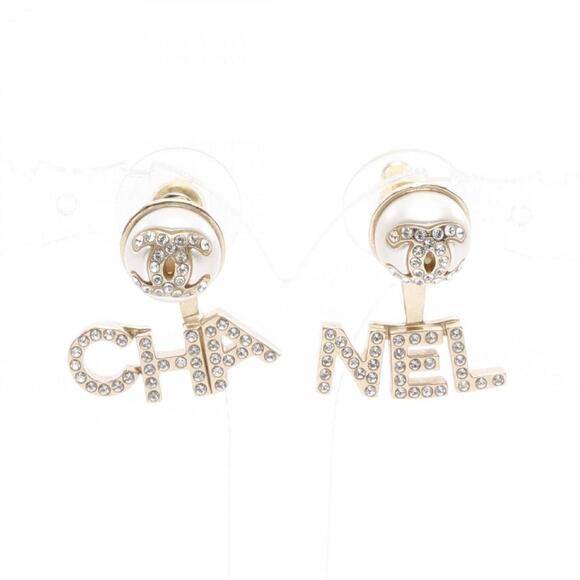 CHANEL Ivory Pearl Logo Earrings - Picture 1 of 6